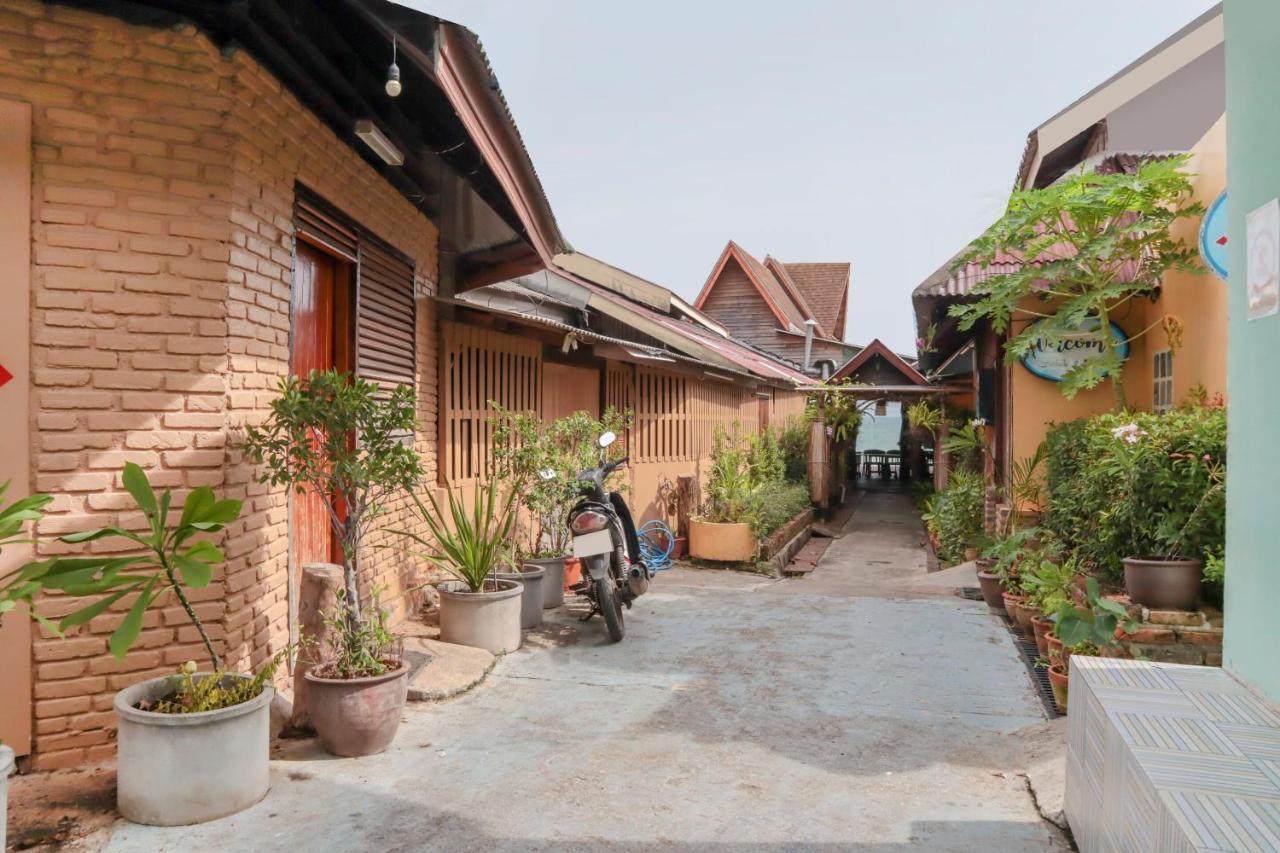 Oyo 681 Paradise Hotel Ao Nang Exterior photo